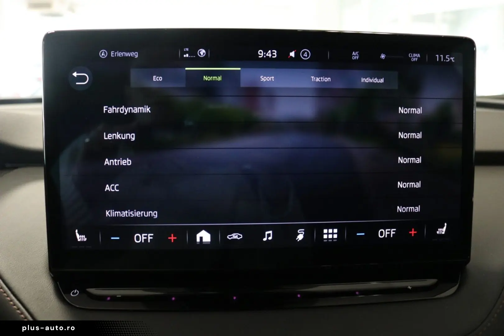 SKODA Enyaq 4x4 WP AHK Kamera STHZ Pano Virtual