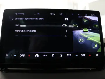 SKODA Enyaq 4x4 WP AHK Kamera STHZ Pano Virtual