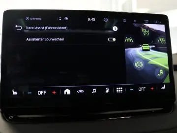 SKODA Enyaq 4x4 WP AHK Kamera STHZ Pano Virtual