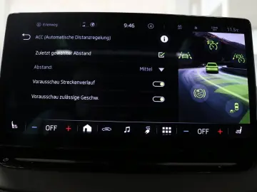 SKODA Enyaq 4x4 WP AHK Kamera STHZ Pano Virtual