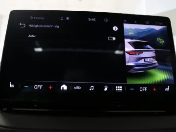 SKODA Enyaq 4x4 WP AHK Kamera STHZ Pano Virtual