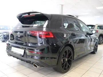 VW Golf VIII GTI Clubsport Black Style HUD Pano