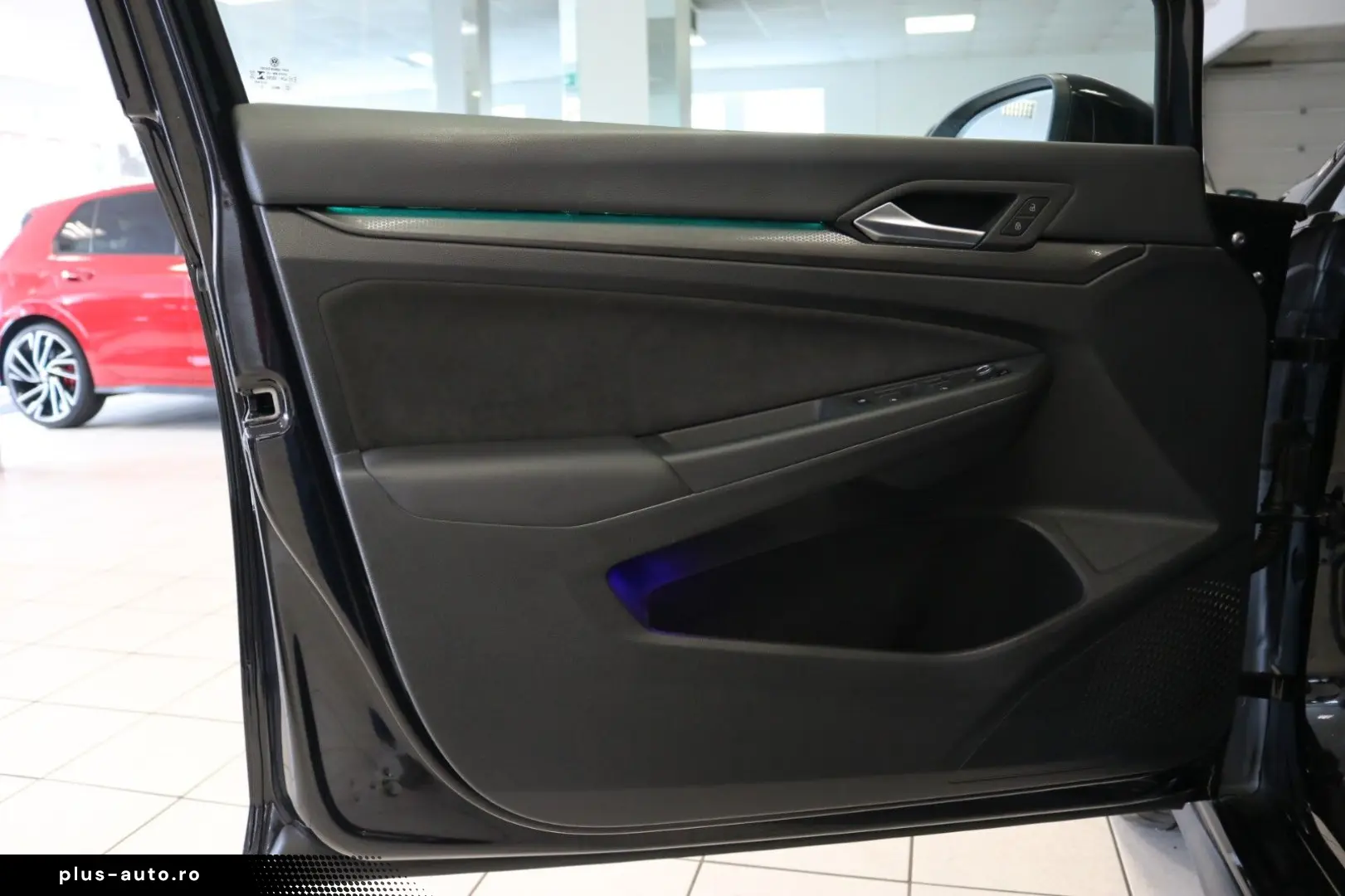 VW Golf VIII GTI Clubsport Black Style HUD Pano