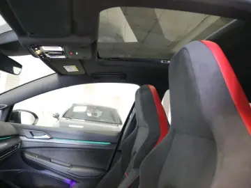 VW Golf VIII GTI Clubsport Black Style HUD Pano