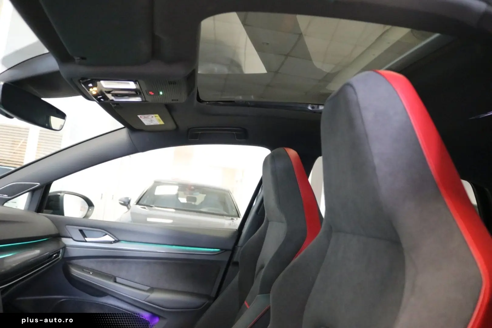 VW Golf VIII GTI Clubsport Black Style HUD Pano