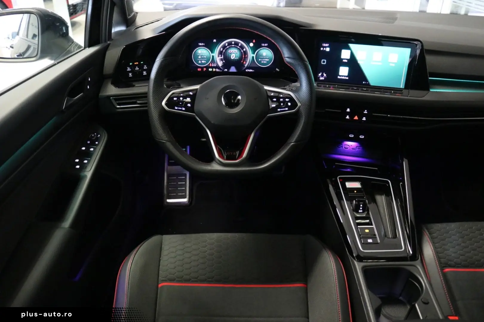 VW Golf VIII GTI Clubsport Black Style HUD Pano