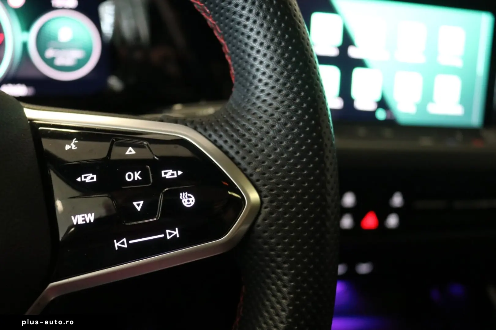 VW Golf VIII GTI Clubsport Black Style HUD Pano