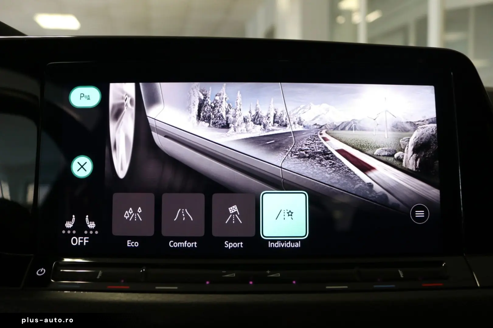 VW Golf VIII GTI Clubsport Black Style HUD Pano