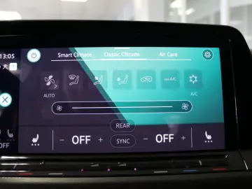 VW Golf VIII GTI Clubsport Black Style HUD Pano