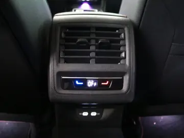 VW Golf VIII GTI Clubsport Black Style HUD Pano