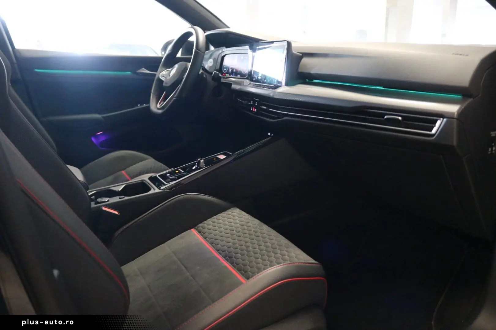 VW Golf VIII GTI Clubsport Black Style HUD Pano