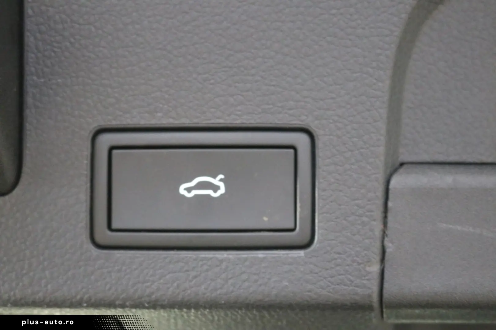 VW Arteon R-Line Matrix Pano 360  Carbon Memory