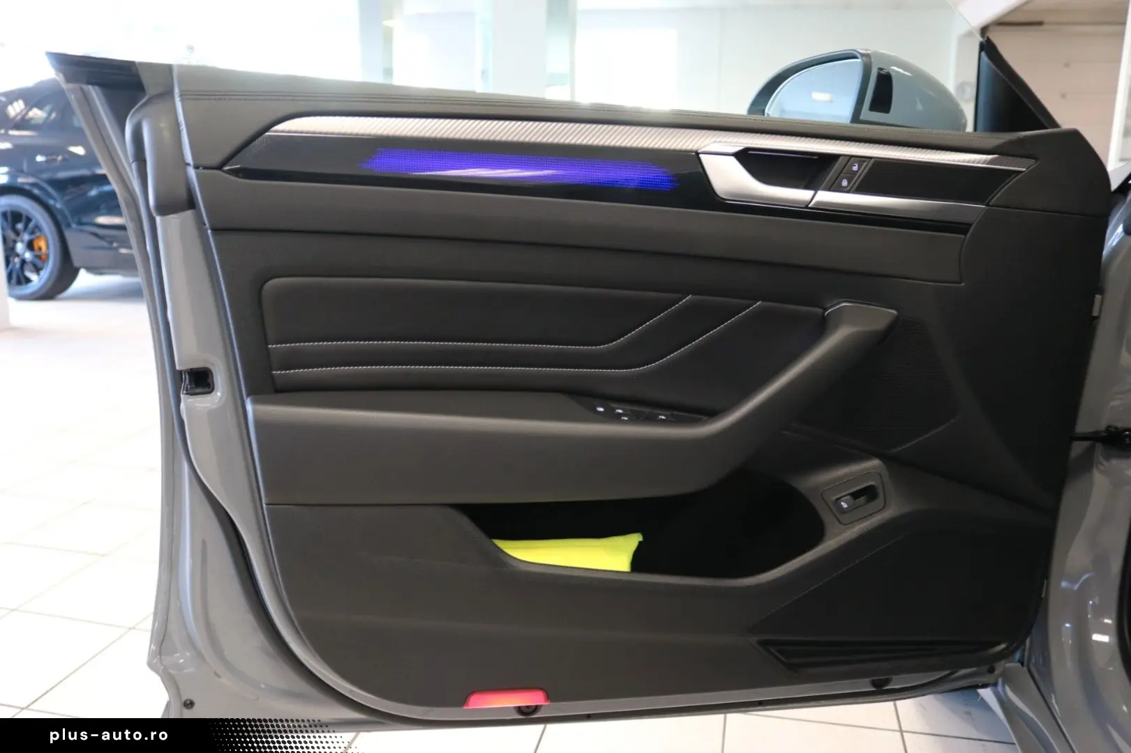 VW Arteon R-Line Matrix Pano 360  Carbon Memory