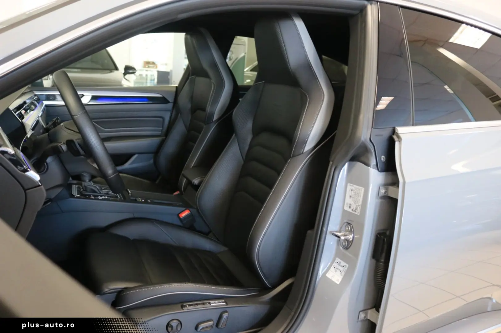 VW Arteon R-Line Matrix Pano 360  Carbon Memory