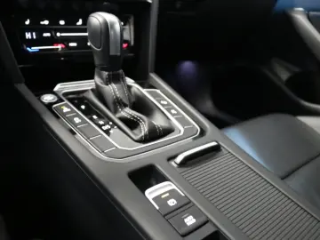 VW Arteon R-Line Matrix Pano 360  Carbon Memory