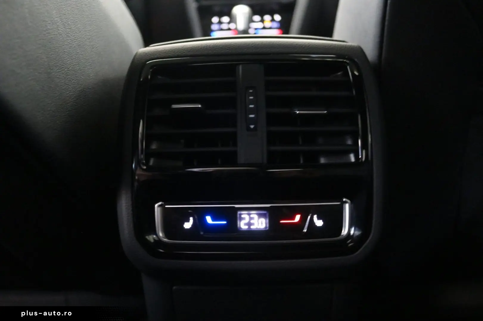 VW Arteon R-Line Matrix Pano 360  Carbon Memory