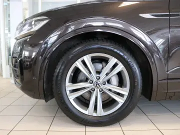 VW Touareg Elegance R-Line Luft AHK Kamera Virtual