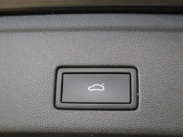 VW Touareg Elegance R-Line Luft AHK Kamera Virtual