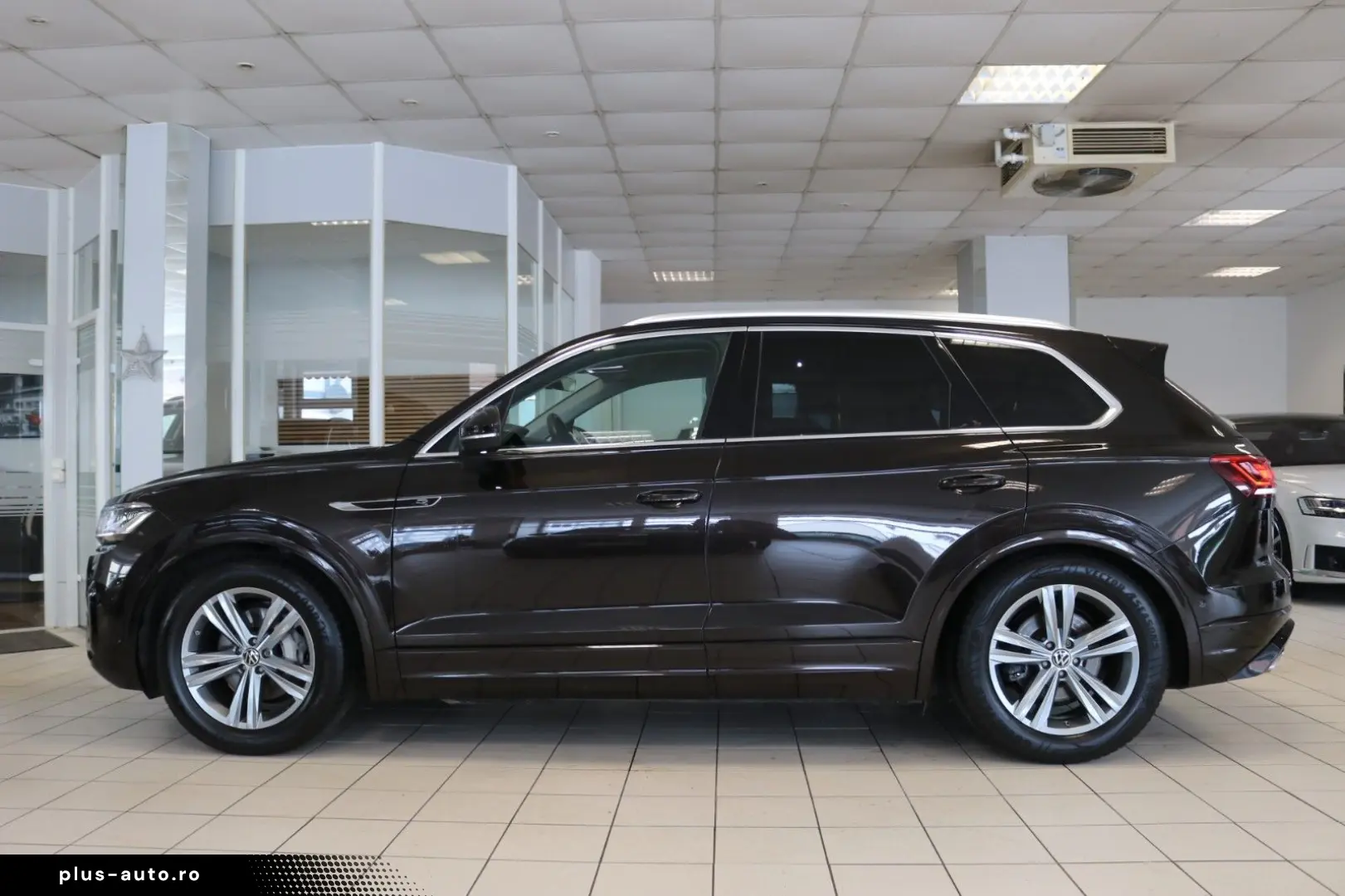 VW Touareg Elegance R-Line Luft AHK Kamera Virtual