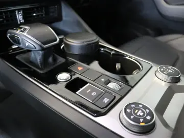 VW Touareg Elegance R-Line Luft AHK Kamera Virtual