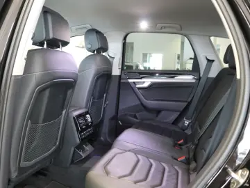 VW Touareg Elegance R-Line Luft AHK Kamera Virtual