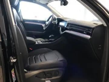 VW Touareg Elegance R-Line Luft AHK Kamera Virtual