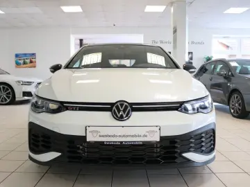 VW Golf GTI Clubsport Black Style Matrix H&K Pano