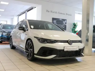 VW Golf GTI Clubsport Black Style Matrix H&K Pano