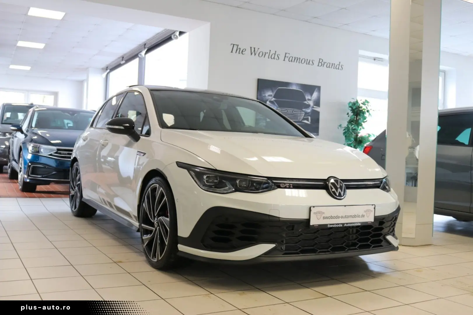 VW Golf GTI Clubsport Black Style Matrix H&K Pano