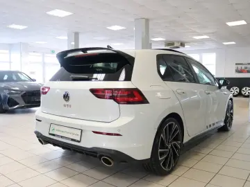 VW Golf GTI Clubsport Black Style Matrix H&K Pano