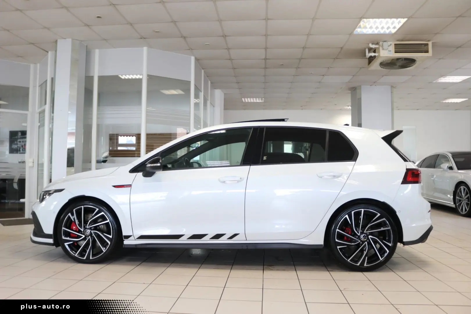 VW Golf GTI Clubsport Black Style Matrix H&K Pano