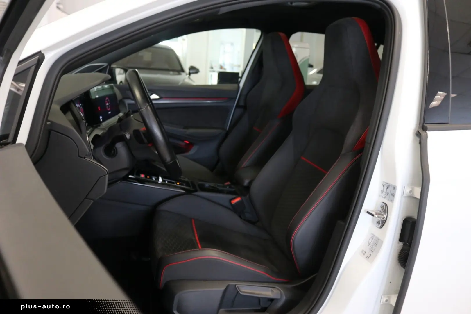 VW Golf GTI Clubsport Black Style Matrix H&K Pano