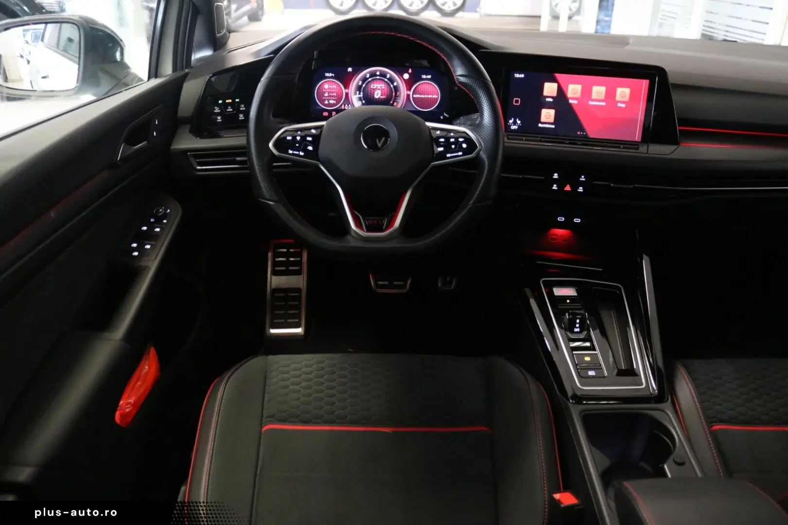 VW Golf GTI Clubsport Black Style Matrix H&K Pano