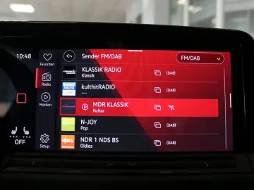 VW Golf GTI Clubsport Black Style Matrix H&K Pano