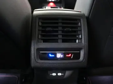 VW Golf GTI Clubsport Black Style Matrix H&K Pano