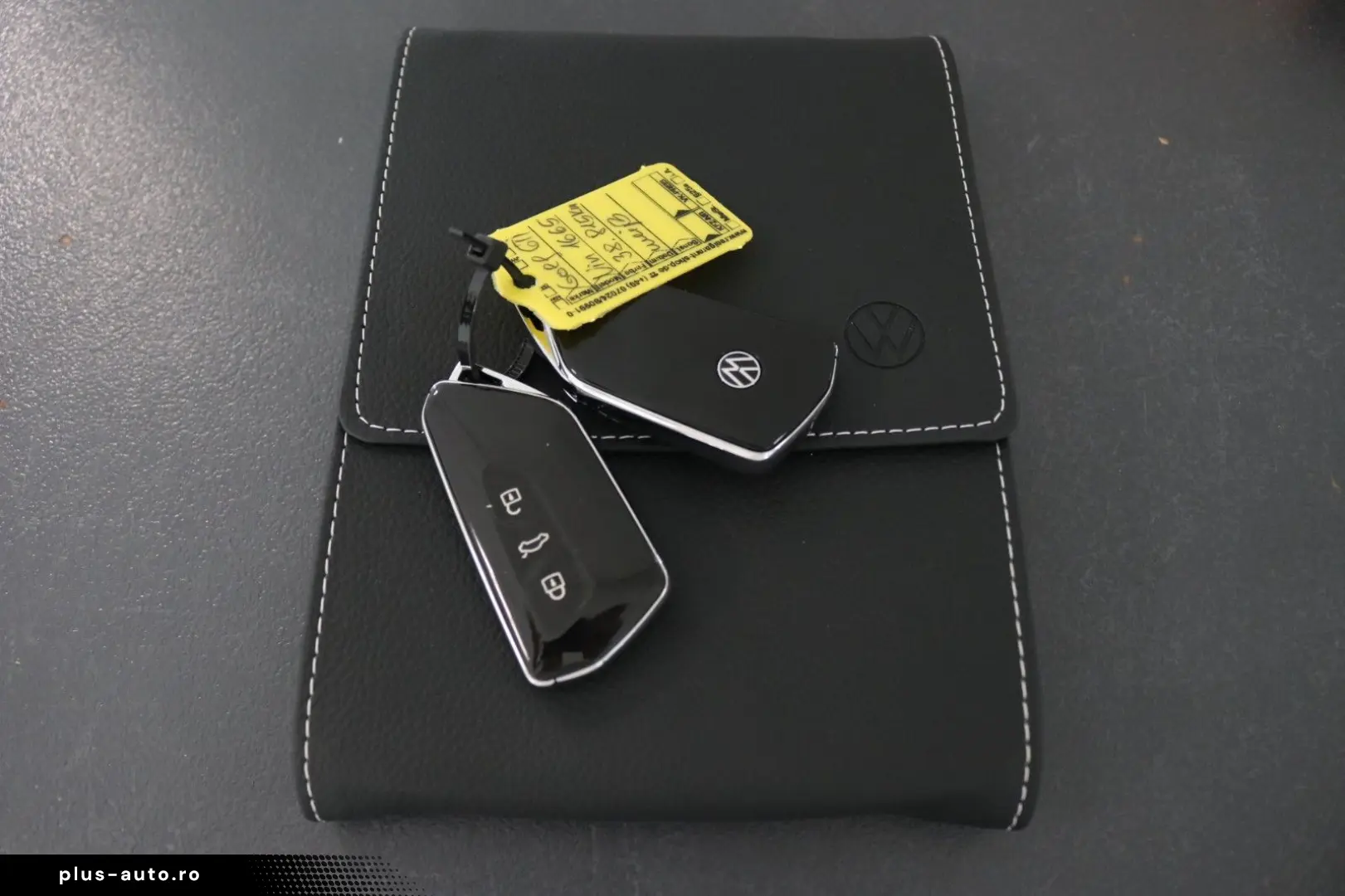 VW Golf GTI Clubsport Black Style Matrix H&K Pano