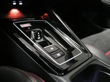 VW Golf VIII GTI Clubsp.  Akrapovic DCC Pano Kamera