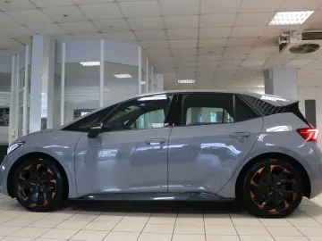 CUPRA Born 150 kW STHZ Keyless Navi ACC Kamera