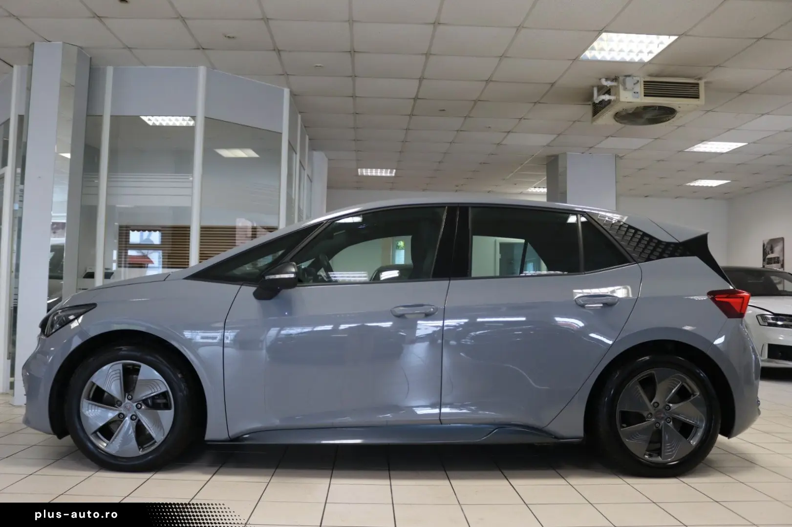 CUPRA Born 150 kW Virtual Cockpit Kamera STHZ LED