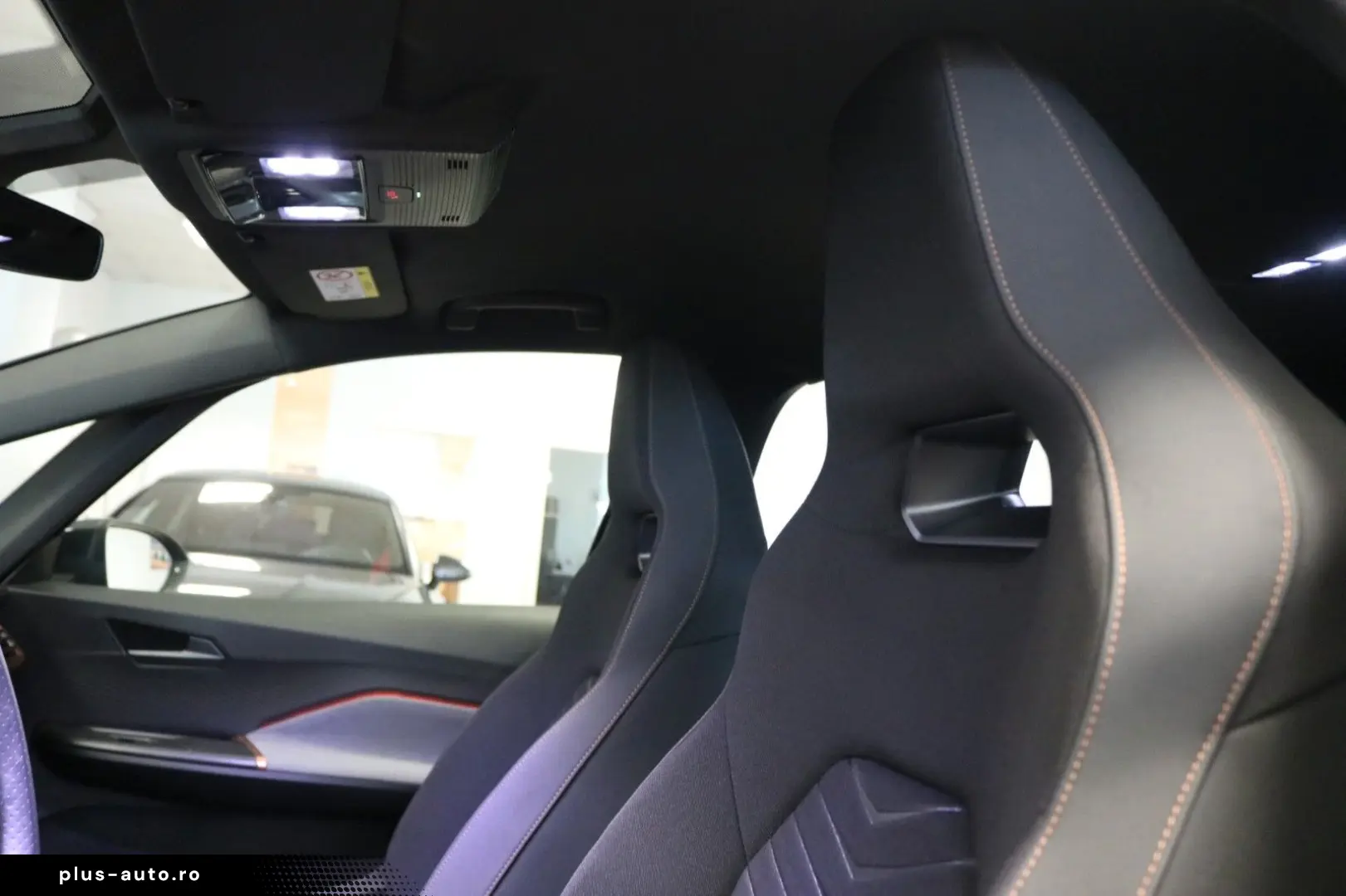 CUPRA Born 150 kW Virtual Cockpit Kamera STHZ LED