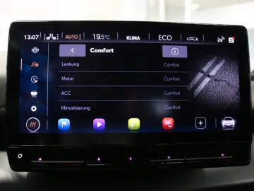 CUPRA Born 150 kW Virtual Cockpit Kamera STHZ LED