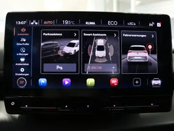 CUPRA Born 150 kW Virtual Cockpit Kamera STHZ LED