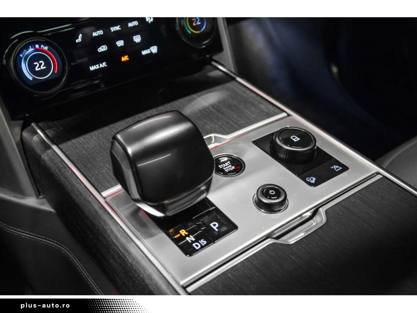 LAND ROVER Range Rover SV P530 4.4 V8 LWB