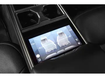 LAND ROVER Range Rover SV P530 4.4 V8 LWB