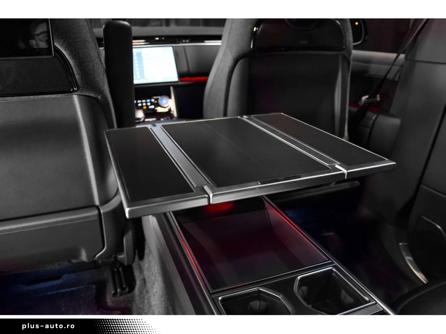 LAND ROVER Range Rover SV P530 4.4 V8 LWB