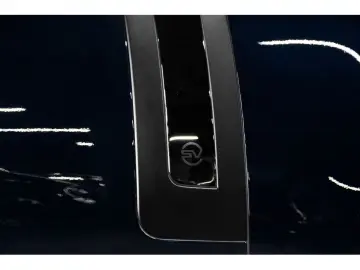 LAND ROVER Range Rover SV P530 4.4 V8 LWB