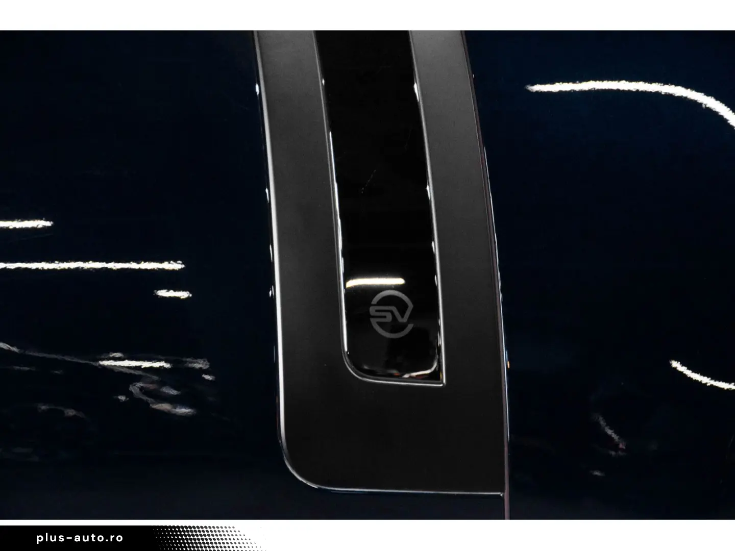 LAND ROVER Range Rover SV P530 4.4 V8 LWB