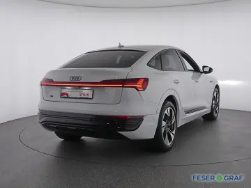 AUDI Q8 Sportback 50 e-tron
