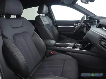 AUDI Q8 Sportback 50 e-tron