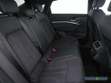 AUDI Q8 Sportback 50 e-tron